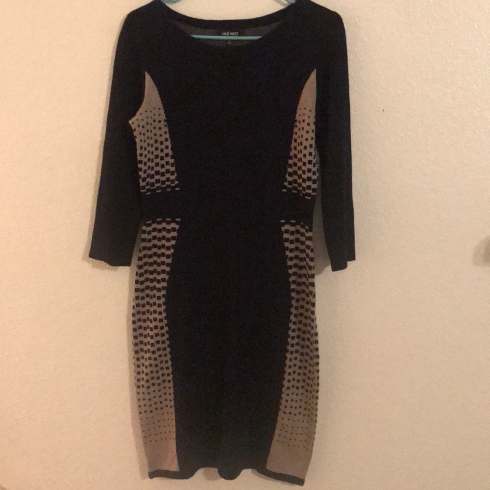 3/4 sleeve Black and Tan pattern dress